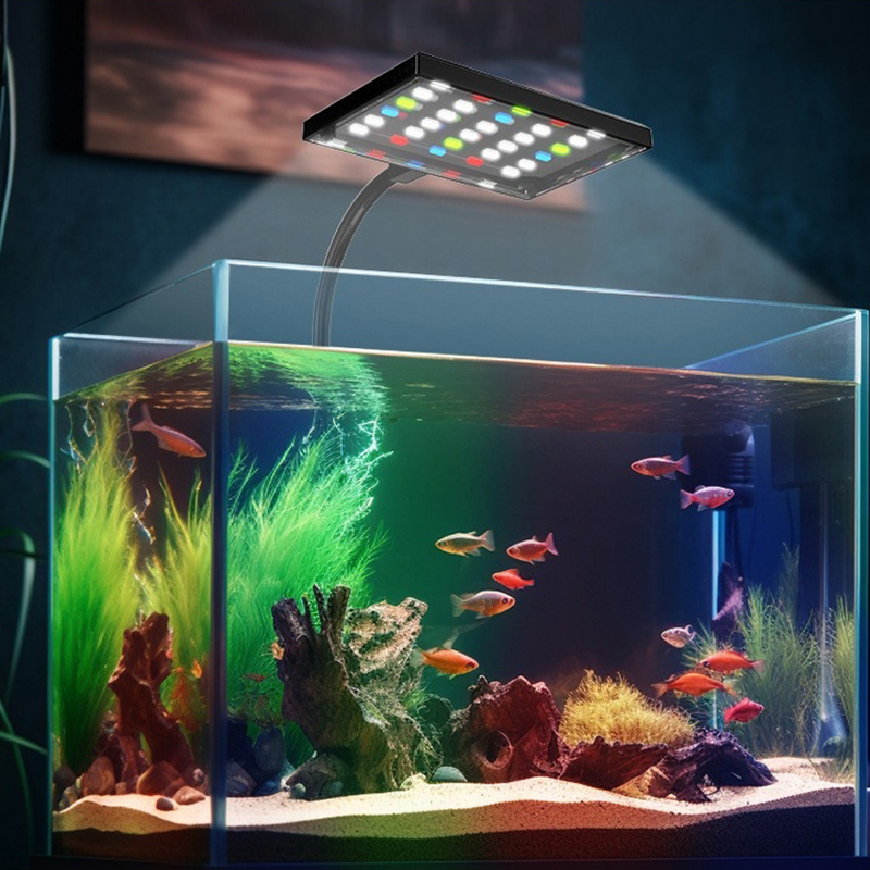 حوض السمك USB مصباح ليد الطيف  - مراجعة Aquarium Plant Ornament وسعره